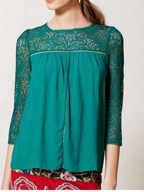 Moulinette Soeurs Anthropologie Green Lace Cloaked Blouse Size 4